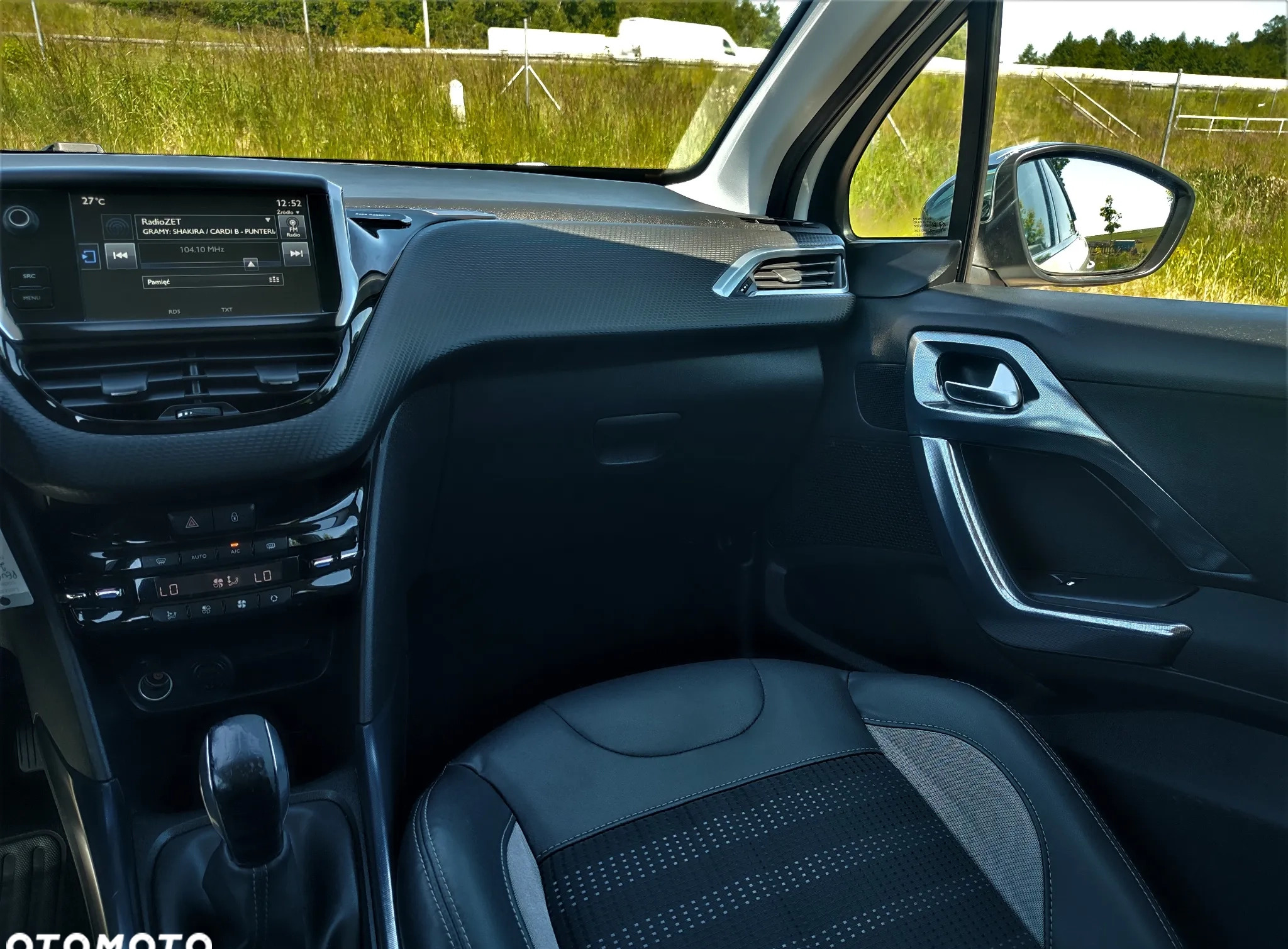 Peugeot 2008 cena 36900 przebieg: 141000, rok produkcji 2014 z Przedecz małe 562